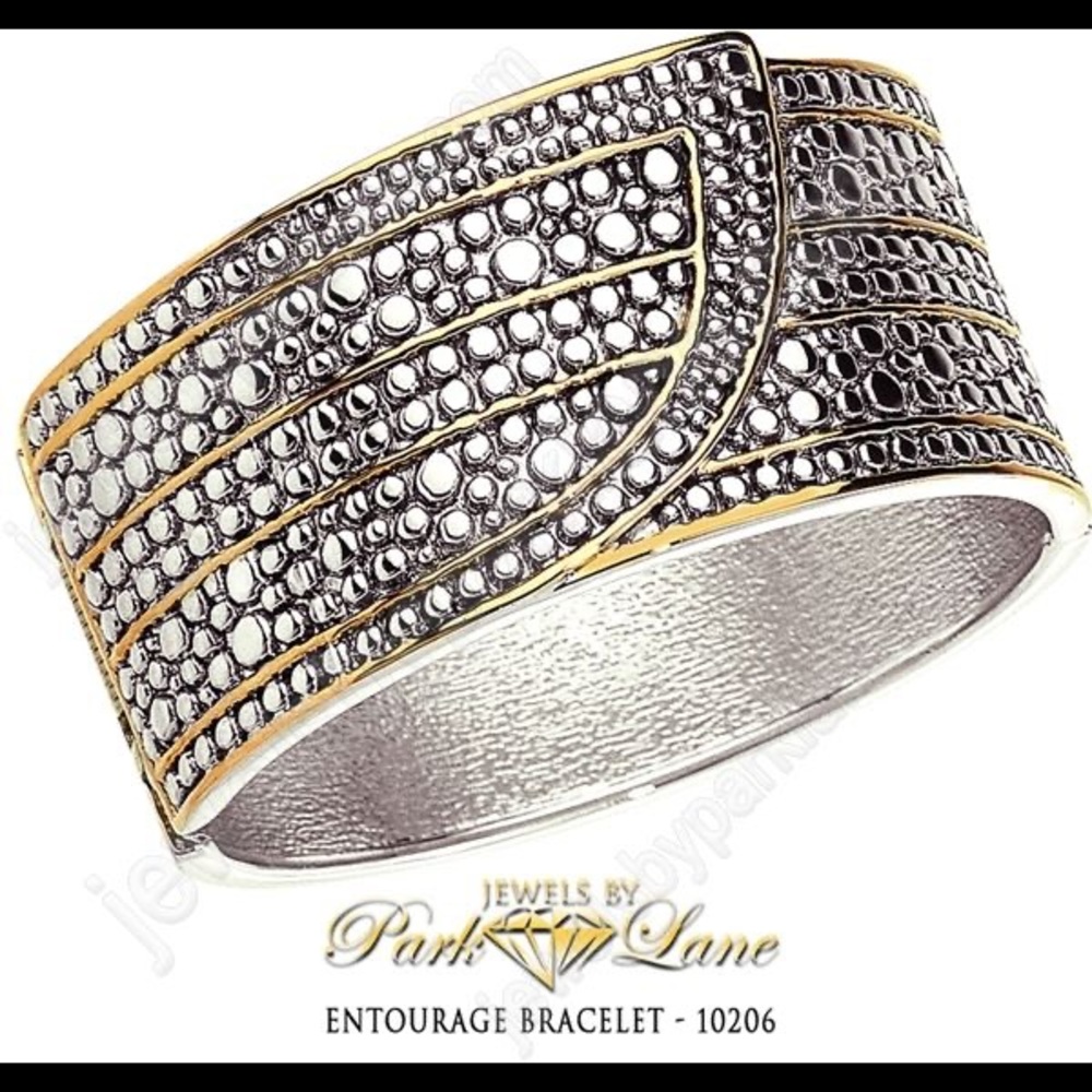 NWOT Park Lane Entourage cuff bracelet